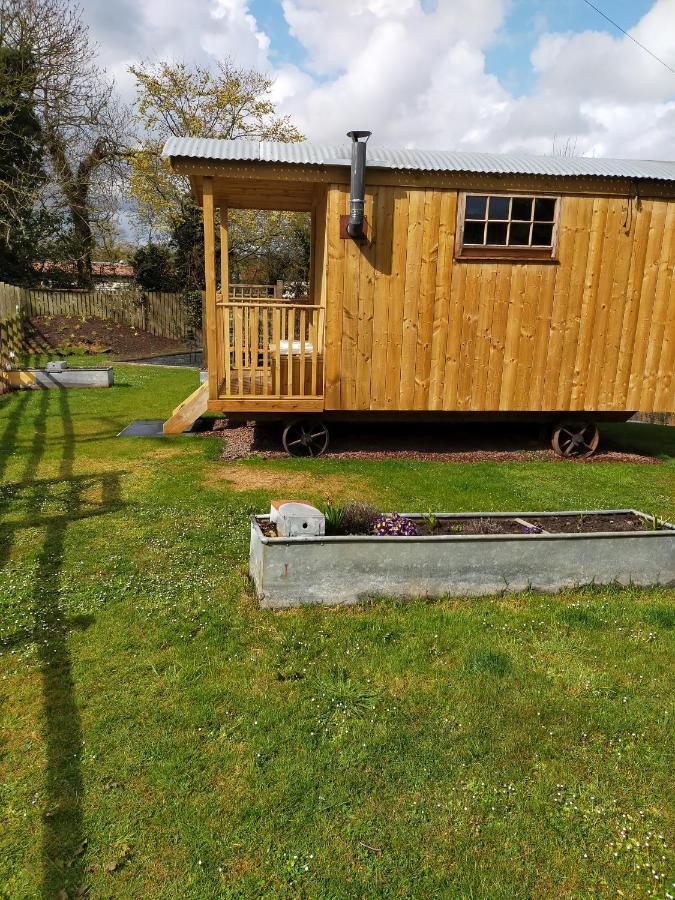 Lucker Mill Shepherds Huts ภายนอก รูปภาพ