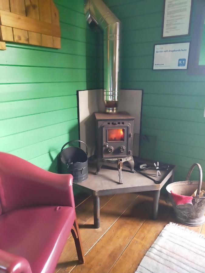 Lucker Mill Shepherds Huts ภายนอก รูปภาพ