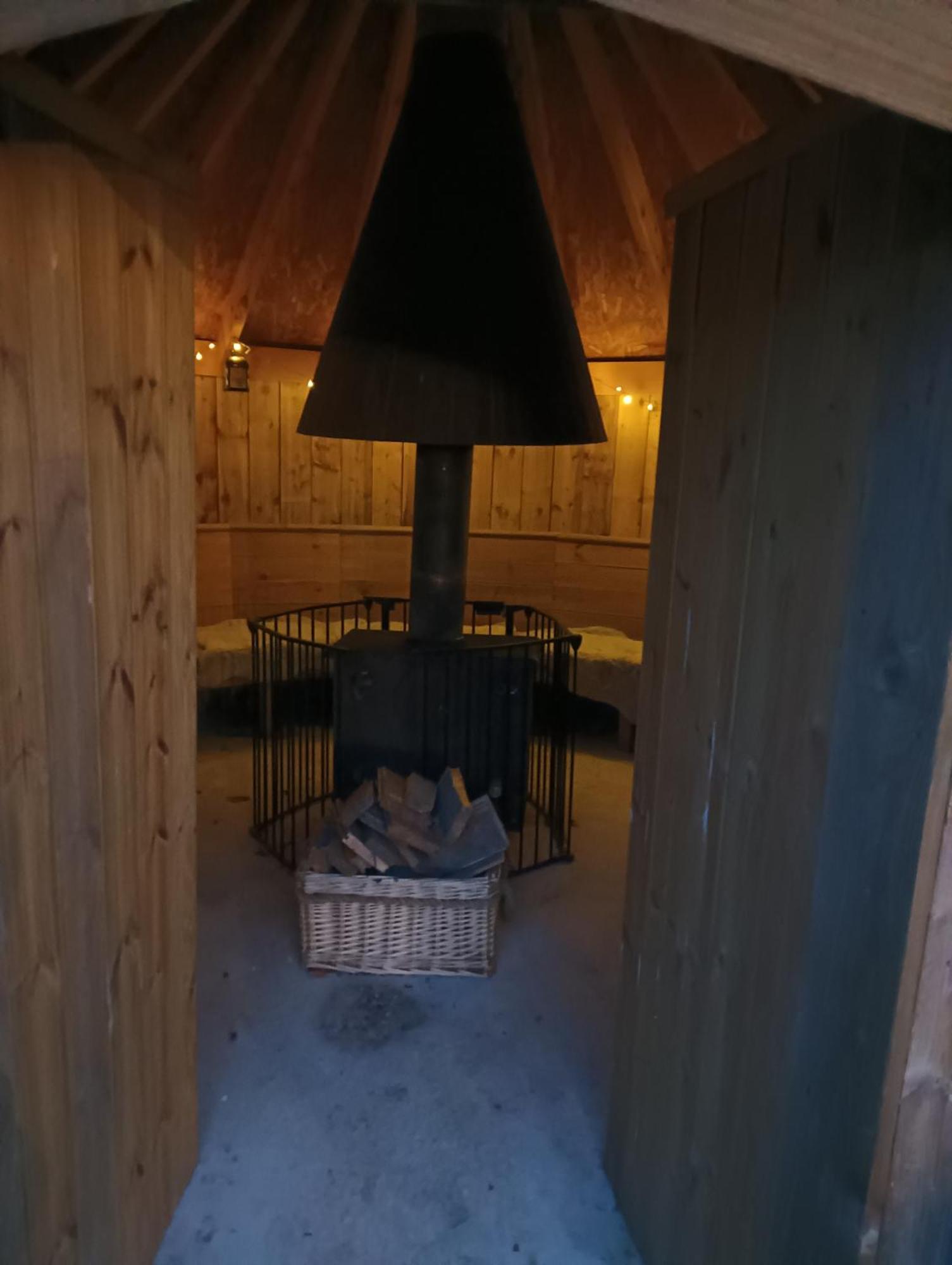 Lucker Mill Shepherds Huts ภายนอก รูปภาพ